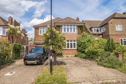 4 bedroom detached house for sale, Spurgeon Avenue, London