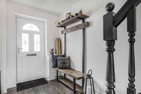 29 Cedar Way, Basingstoke, RG23 8NG