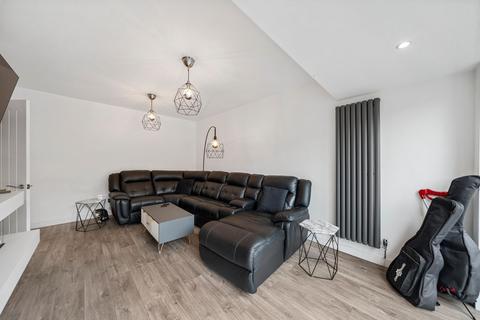 4 bedroom semi-detached house for sale, Barrowfield Road, Eccleston, WA10