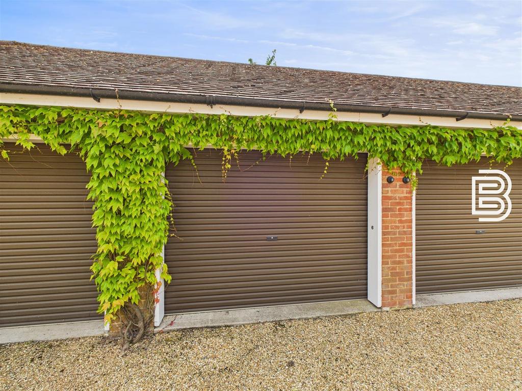 Garage.jpg