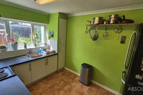 Gironde Queens Road, Brixham, TQ5 8BG