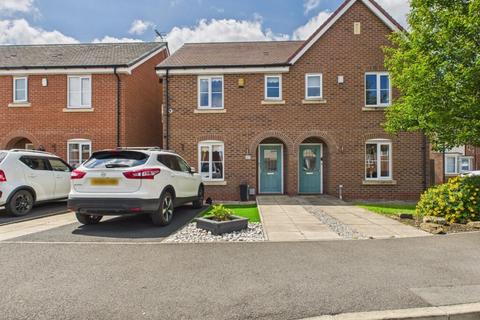 2 bedroom semi-detached house for sale, Fielders Close, Poolstock, Wigan, WN3 5AX