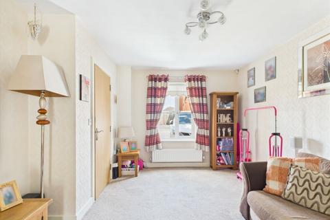 2 bedroom semi-detached house for sale, Fielders Close, Poolstock, Wigan, WN3 5AX