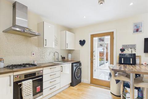 2 bedroom semi-detached house for sale, Fielders Close, Poolstock, Wigan, WN3 5AX