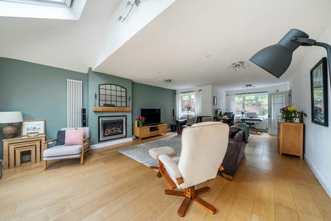 undefined, Russetts Close, Horsell, GU21