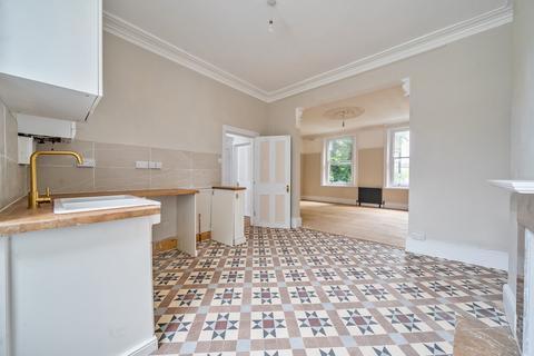 4 bedroom terraced house for sale, Tranquil Vale, London