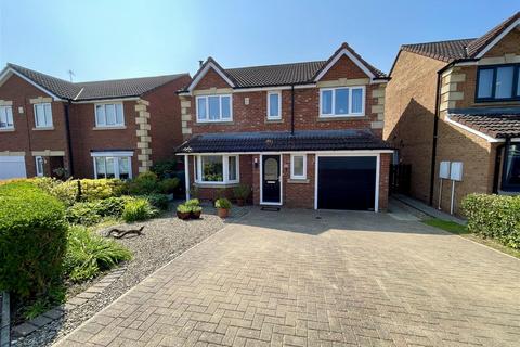 4 bedroom detached house for sale, Marazion Drive, Darlington