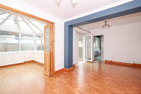 3 bedroom semi-detached house for sale, Bank View, Shipley BD17