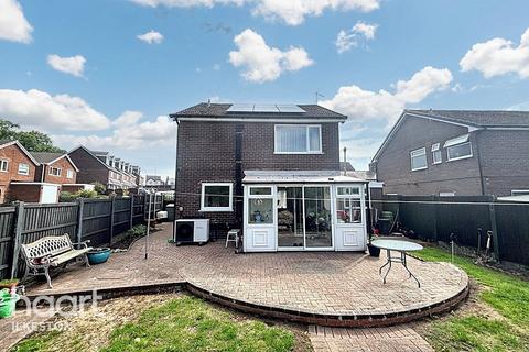 3 bedroom detached house for sale, Mundys Drive, Heanor
