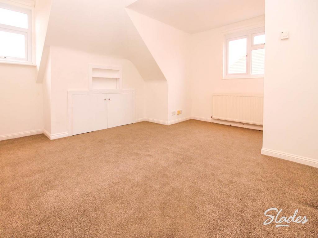 20 Grand Avenue loun