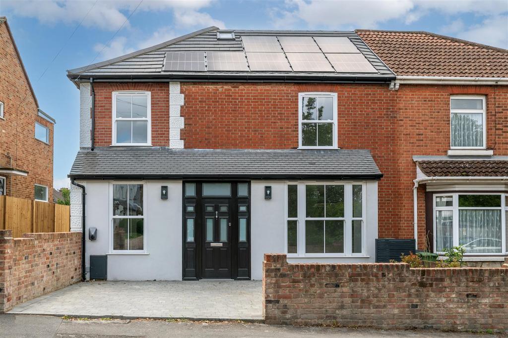 40 Burgh Heath externals-9.jpg