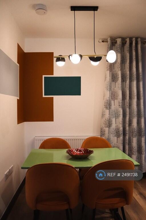 Lounge 2.jpeg