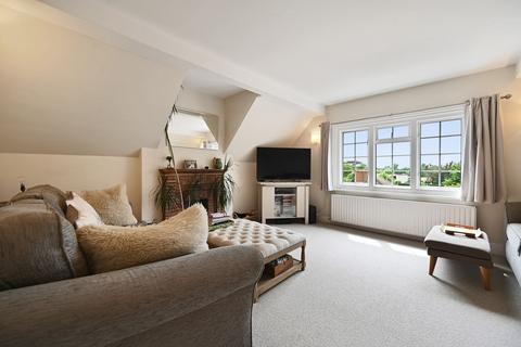 3 bedroom apartment for sale, Peaches Close, Cheam, SM2