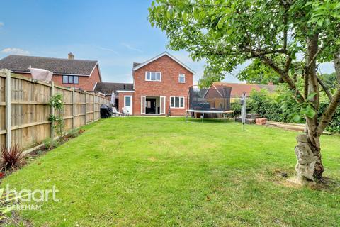 undefined, Manor Close, Hockering