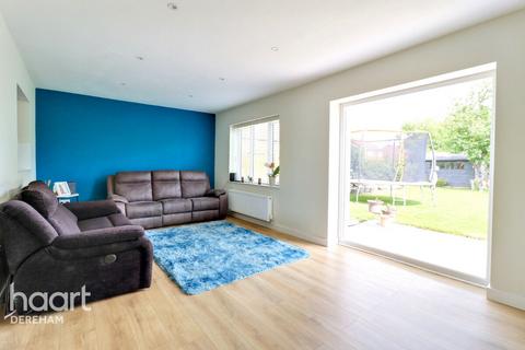 undefined, Manor Close, Hockering
