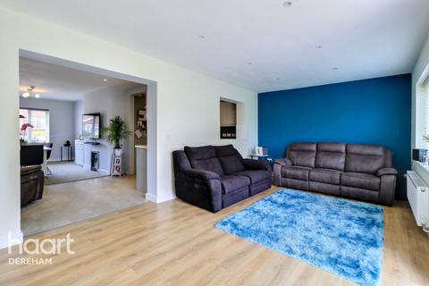 undefined, Manor Close, Hockering