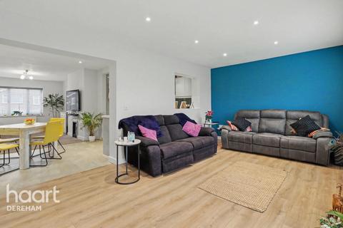 undefined, Manor Close, Hockering