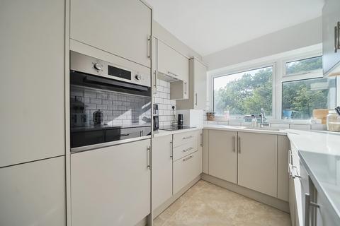 3 bedroom apartment for sale, Highland Road, Bromley