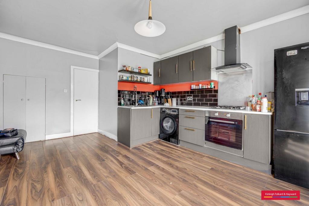 Apartment in London - More