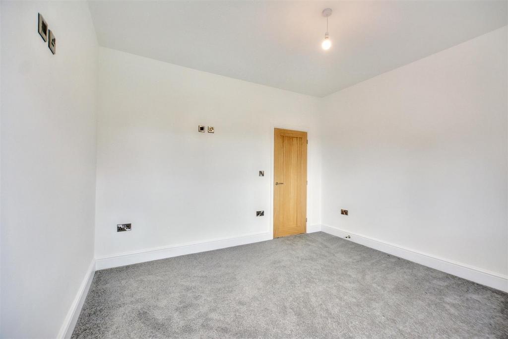 Bedroom 1 2.jpeg