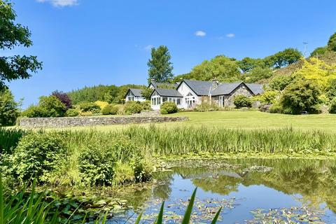 undefined, Llanddoged, Llanrwst