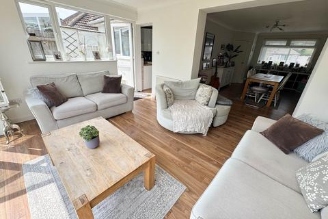 2 bedroom bungalow for sale, Shapland Avenue, Bournemouth, BH11