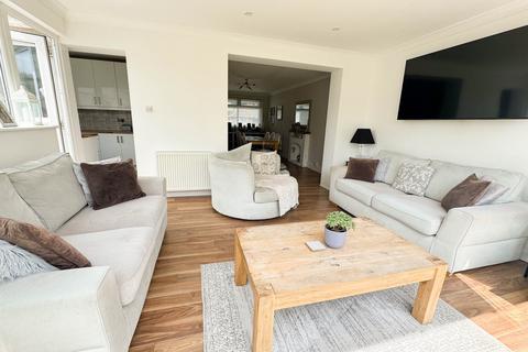 2 bedroom bungalow for sale, Shapland Avenue, Bournemouth, BH11