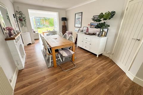 2 bedroom bungalow for sale, Shapland Avenue, Bournemouth, BH11