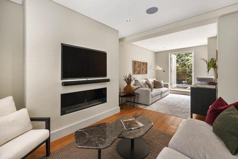 3 bedroom terraced house for sale, Hasker Street, London SW3