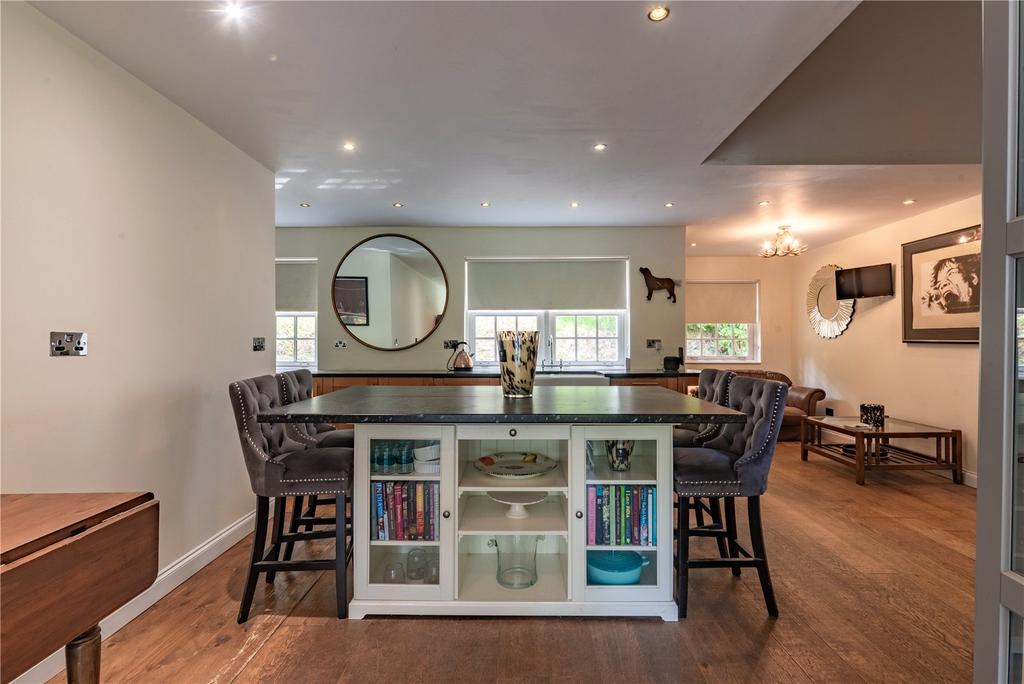 Kitchen/Breakfast
