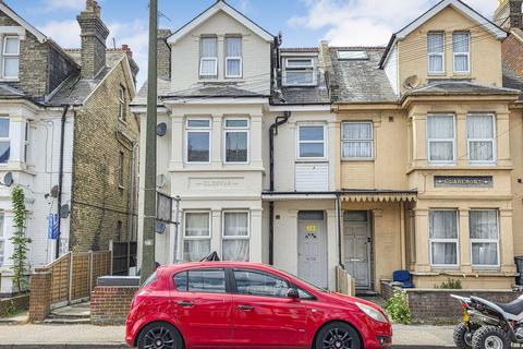 103 Wellesley Road, Clacton-on-sea, CO15 3PT