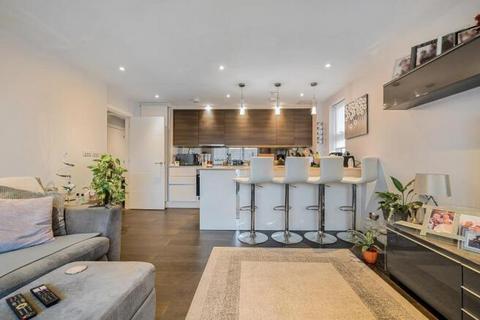 2 bedroom apartment for sale, 6-16, Southgate Road, Potters Bar, EN6