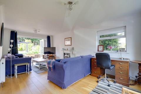 37 Silverthorne Drive, Caversham, Reading, RG4 7NR