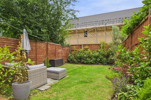 113 Barrow Lane, Cheshunt, Waltham Cross, EN7 5LU