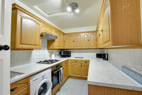 2 bedroom apartment for sale, Cinque Ports Street, Rye