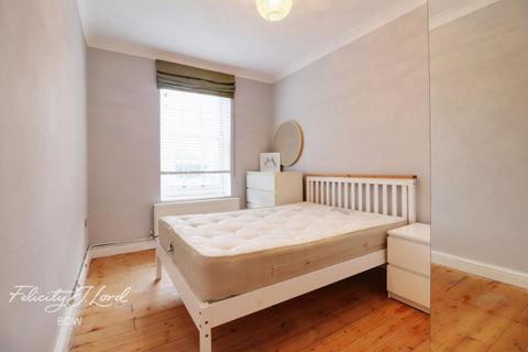 3 bedroom flat for sale, Bow Road, London