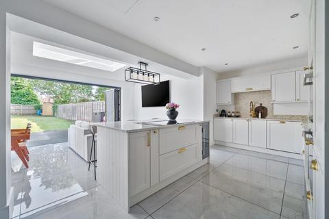 3 bedroom semi-detached house for sale, Periton Road, London