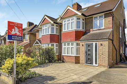 17 Shirley Drive, Hounslow, TW3 2HD