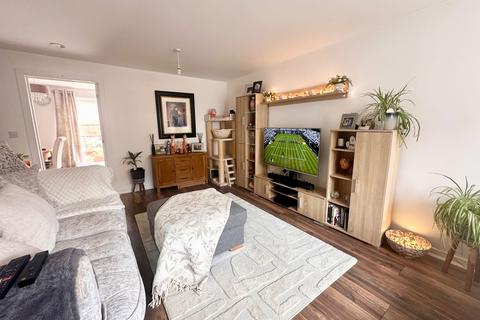 3 bedroom semi-detached house for sale, Haywood Road, Wakefield WF1
