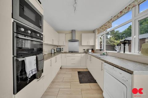 Mendip Road, Hornchurch RM11