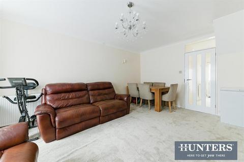 10 Edwards Close, Worcester Park, KT4 8PE