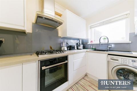 10 Edwards Close, Worcester Park, KT4 8PE