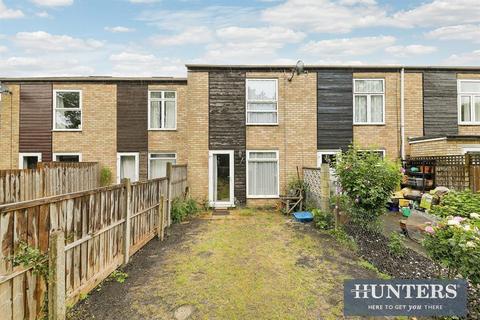 10 Edwards Close, Worcester Park, KT4 8PE