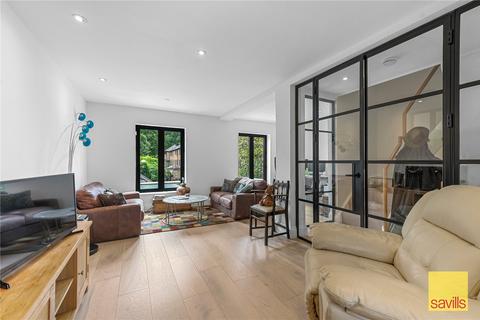 30 Portland Square, London, E1W 2QR