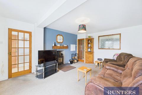 2 bedroom semi-detached bungalow for sale, Scarborough Crescent, Bridlington