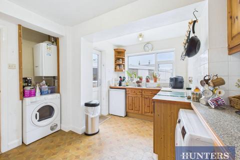 2 bedroom semi-detached bungalow for sale, Scarborough Crescent, Bridlington