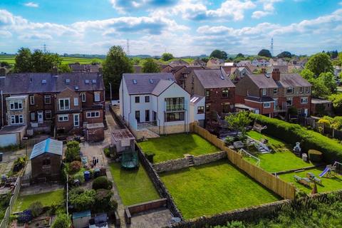 5 bedroom detached house for sale, Sheffield Road, Oxspring
