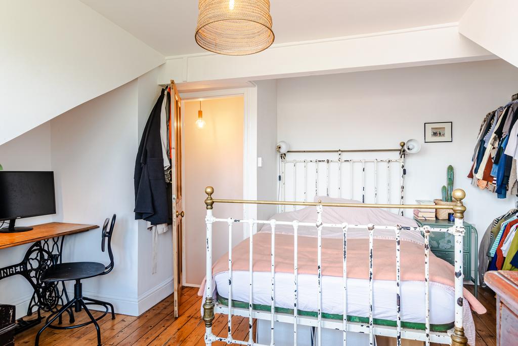 Bedroom2a