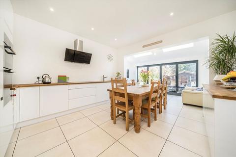 19 Witham Road, Isleworth, TW7 4AJ