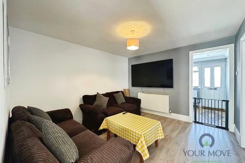 31 Badlesmere Road, Eastbourne, BN22 8TL